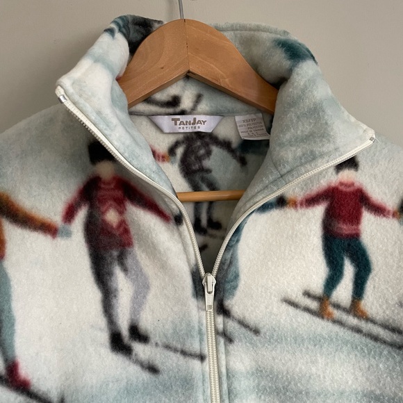 Skiers Fleece - Picture 2 of 2